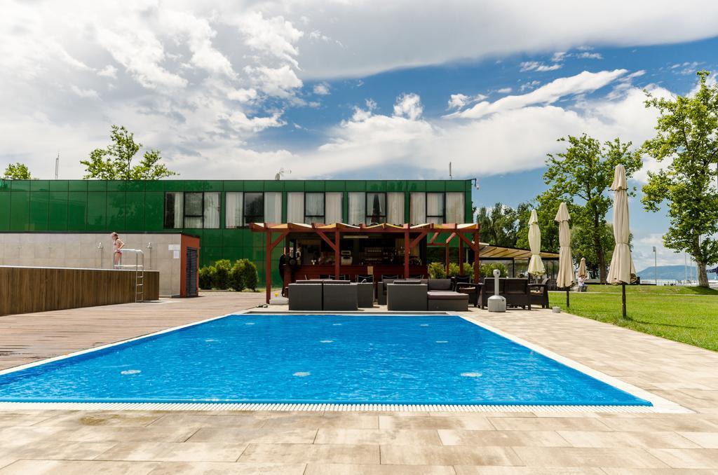 Butique Apartman Balatonlelle Exterior foto
